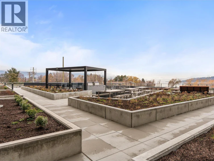 204-3051 Abbott Street, Kelowna, BC, V1Y 1G9 - 28