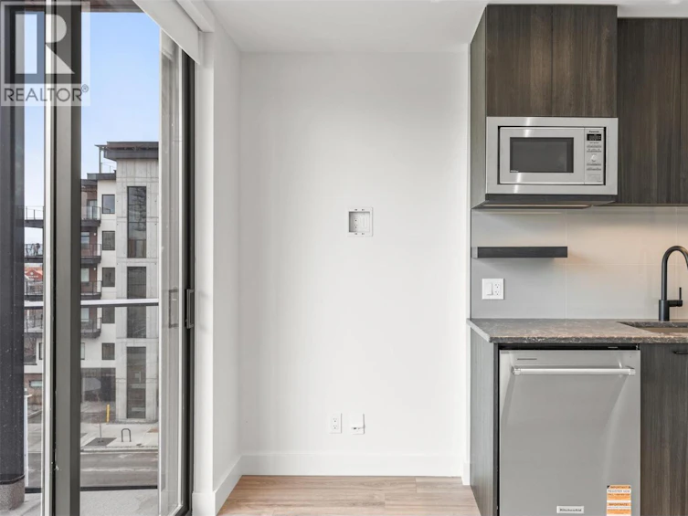 409-3051 Abbott Street, Kelowna, BC, V1Y 1G9 - 8