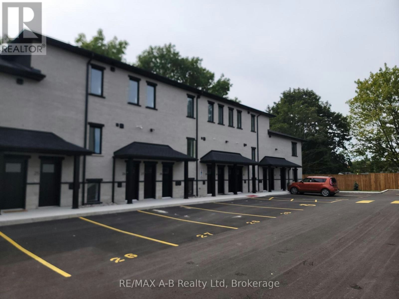 29-428 Queen Street W, St. Marys, ON, N4X 0C8