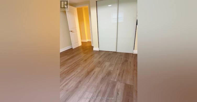 C-297 Vaughan Road, Toronto, ON, M6C 2N3 - 9