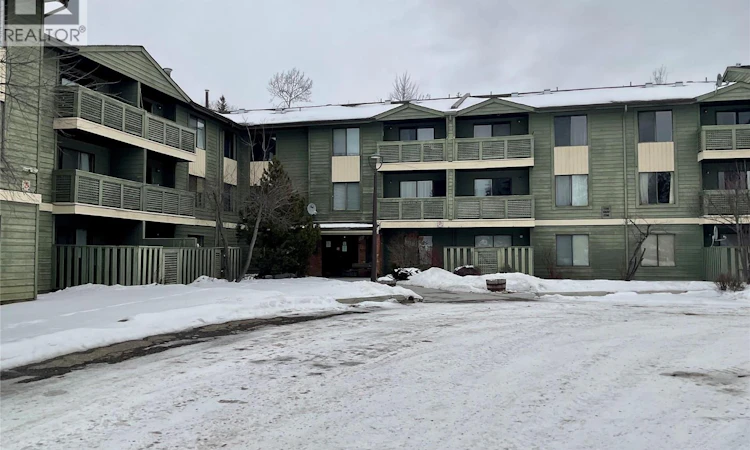 204-185 Chamberlain Crescent