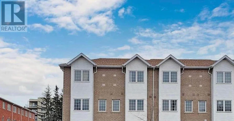 3761A St Clair Avenue E, Toronto, ON, M1M 0C8