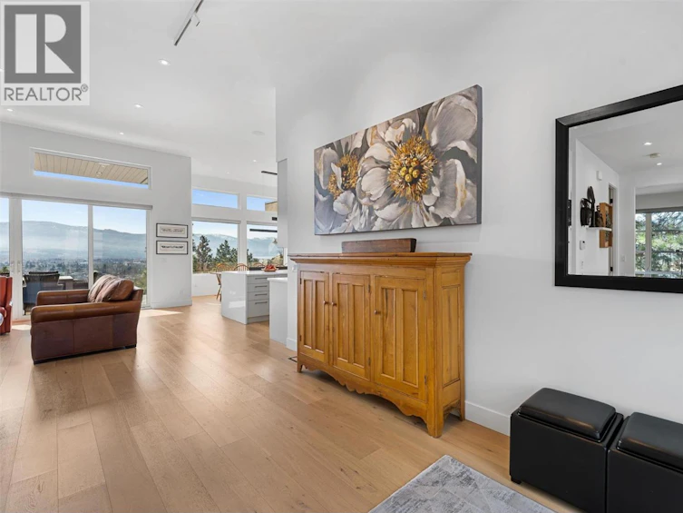 861 Boynton Place, Kelowna, BC, V1V 2Y1 - 3