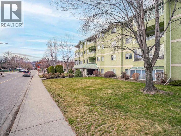 102-780 Houghton Road, Kelowna, BC, V1X 5G7 - 4