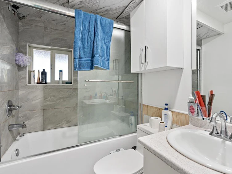13115 107a Avenue, Surrey, BC, V3T 2G9 - 20