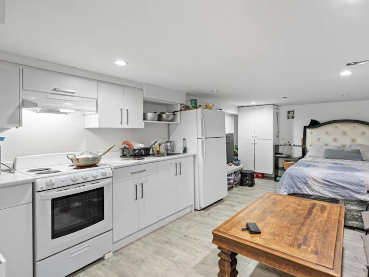 13115 107a Avenue, Surrey, BC, V3T 2G9 - 14