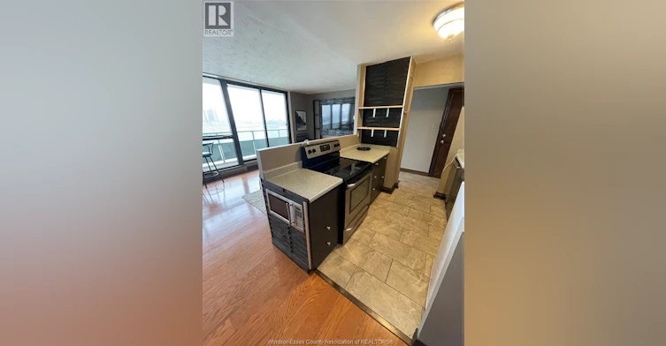 1403-111 Riverside Drive East, Windsor, ON, N9A 2S6 - 6
