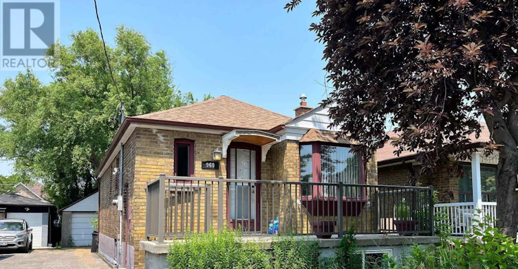 BSMT-960 Briar Hill Avenue, Toronto, ON, M6B 1M3 - 2
