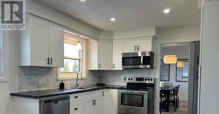 15 Hildegard Drive, Hamilton, ON, L8K 5S1 - 10