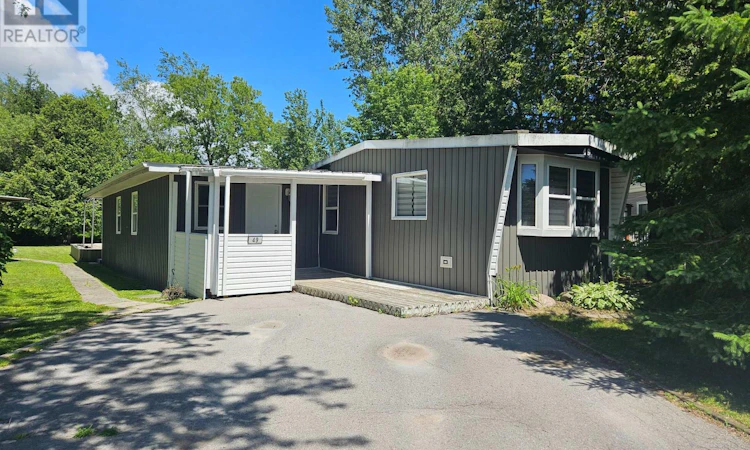 49 Hillview Drive