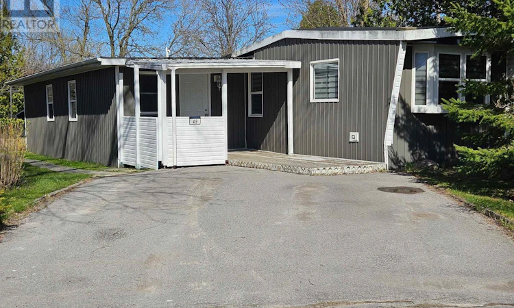 49 Hillview Drive
