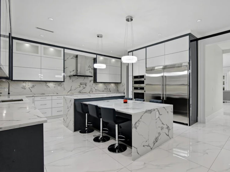 6899 Clevedon Drive, Surrey, BC, V3W 6H6 - 16