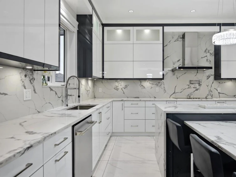 6899 Clevedon Drive, Surrey, BC, V3W 6H6 - 21