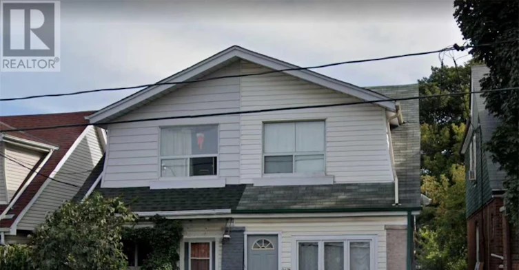 2471 Gerrard Street E, Toronto, ON, M4E 2G3