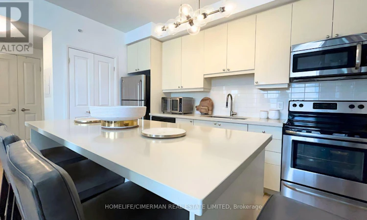118-12 Woodstream Boulevard