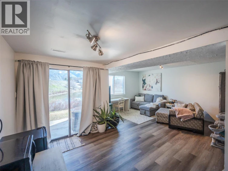 1A-8043 Vedette Drive, Osoyoos, BC, V0H 1V2 - 41