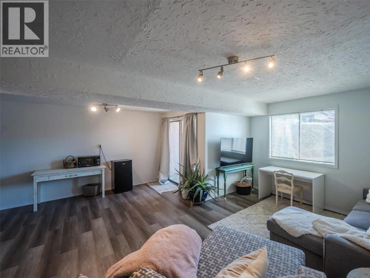 1A-8043 Vedette Drive, Osoyoos, BC, V0H 1V2 - 37