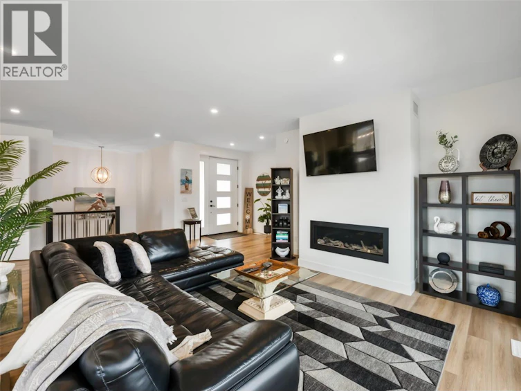 10400 87th Street, Osoyoos, BC, V0H 1V2 - 13