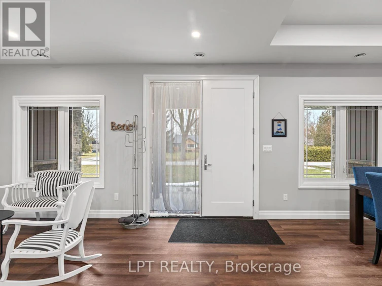 8439 Lazy Lane, Lambton Shores, ON, N0M 2N0 - 5