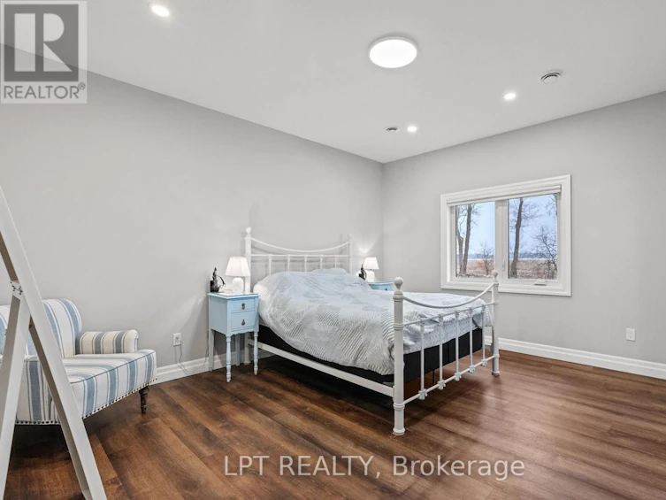 8439 Lazy Lane, Lambton Shores, ON, N0M 2N0 - 25