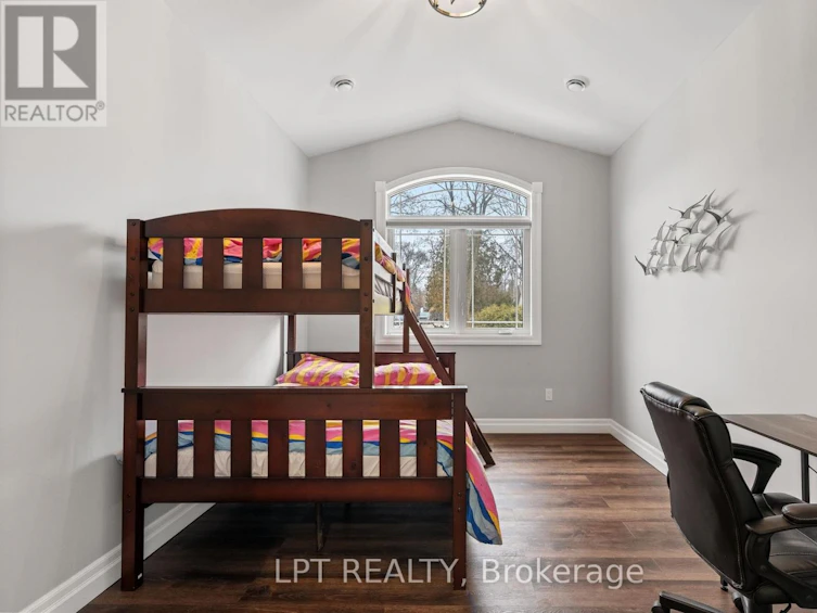 8439 Lazy Lane, Lambton Shores, ON, N0M 2N0 - 20