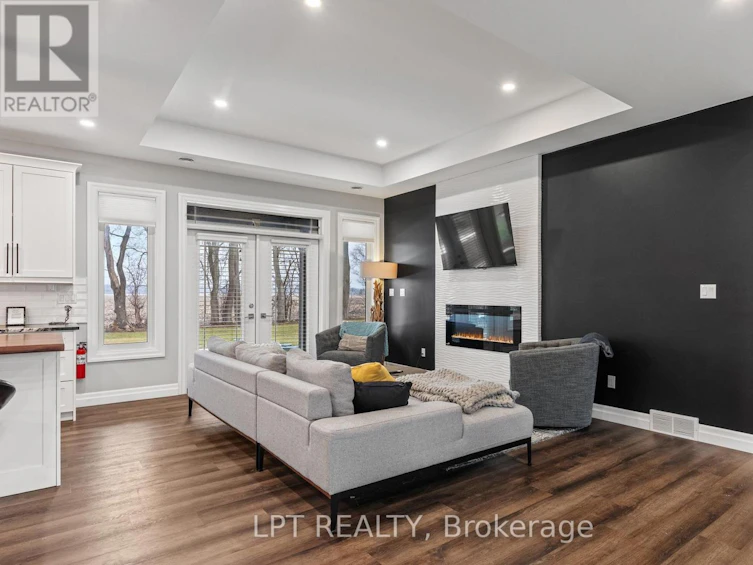 8439 Lazy Lane, Lambton Shores, ON, N0M 2N0 - 7