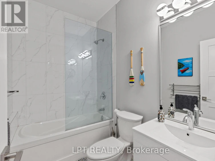 8439 Lazy Lane, Lambton Shores, ON, N0M 2N0 - 16