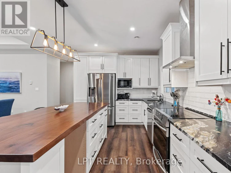 8439 Lazy Lane, Lambton Shores, ON, N0M 2N0 - 12