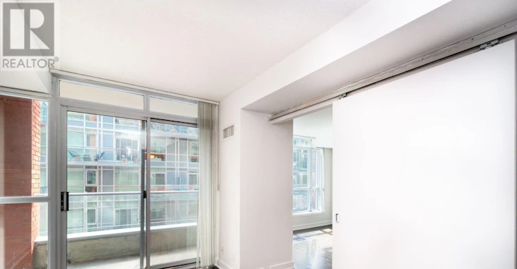 316-21 Nelson Street, Toronto, ON, M5V 3H9 - 14