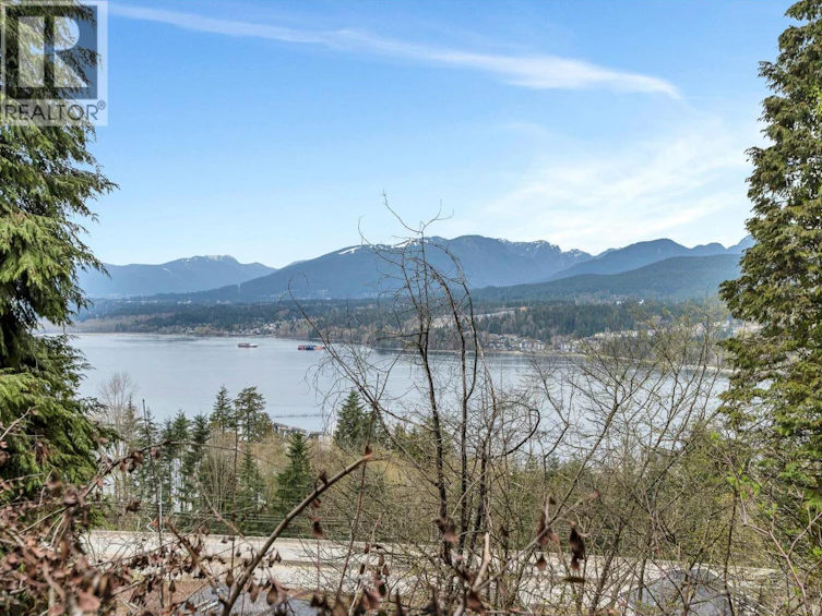 7235-7356 Bayview & Braeside Drive, Burnaby, BC, V5A 4T3 - 32