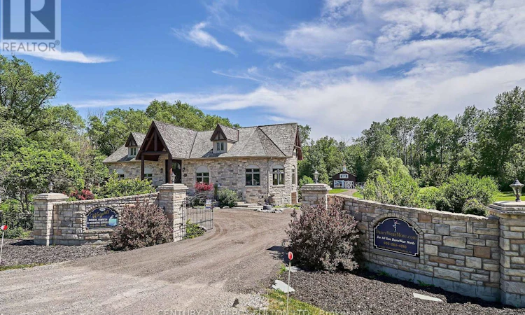 2733 Taunton Road