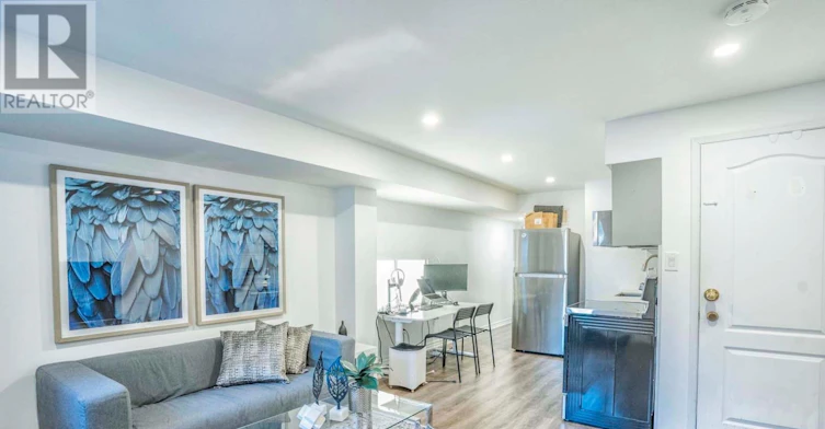 BSMT-49 Leslie Street, Toronto, ON, M4M 3C3 - 18