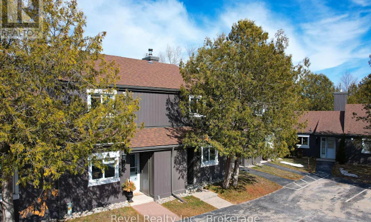 227-17 Harbour Street W