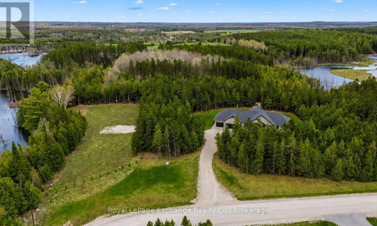 185 Louise Creek Crescent