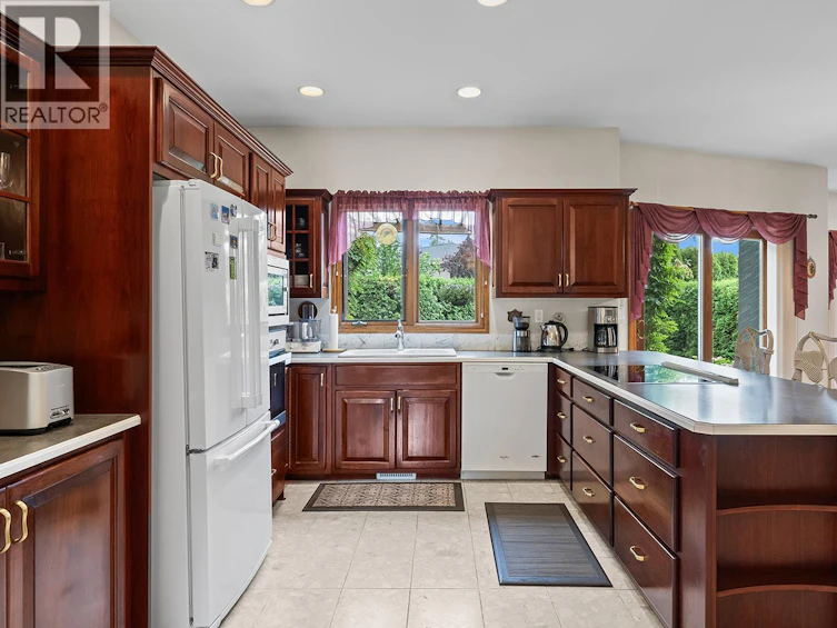 463 Carona Crescent, Kelowna, BC, V1W 3C6 - 12