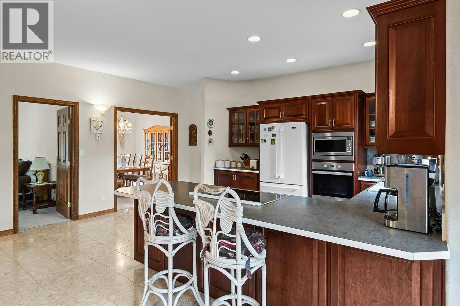 463 Carona Crescent, Kelowna, BC, V1W 3C6 - 14