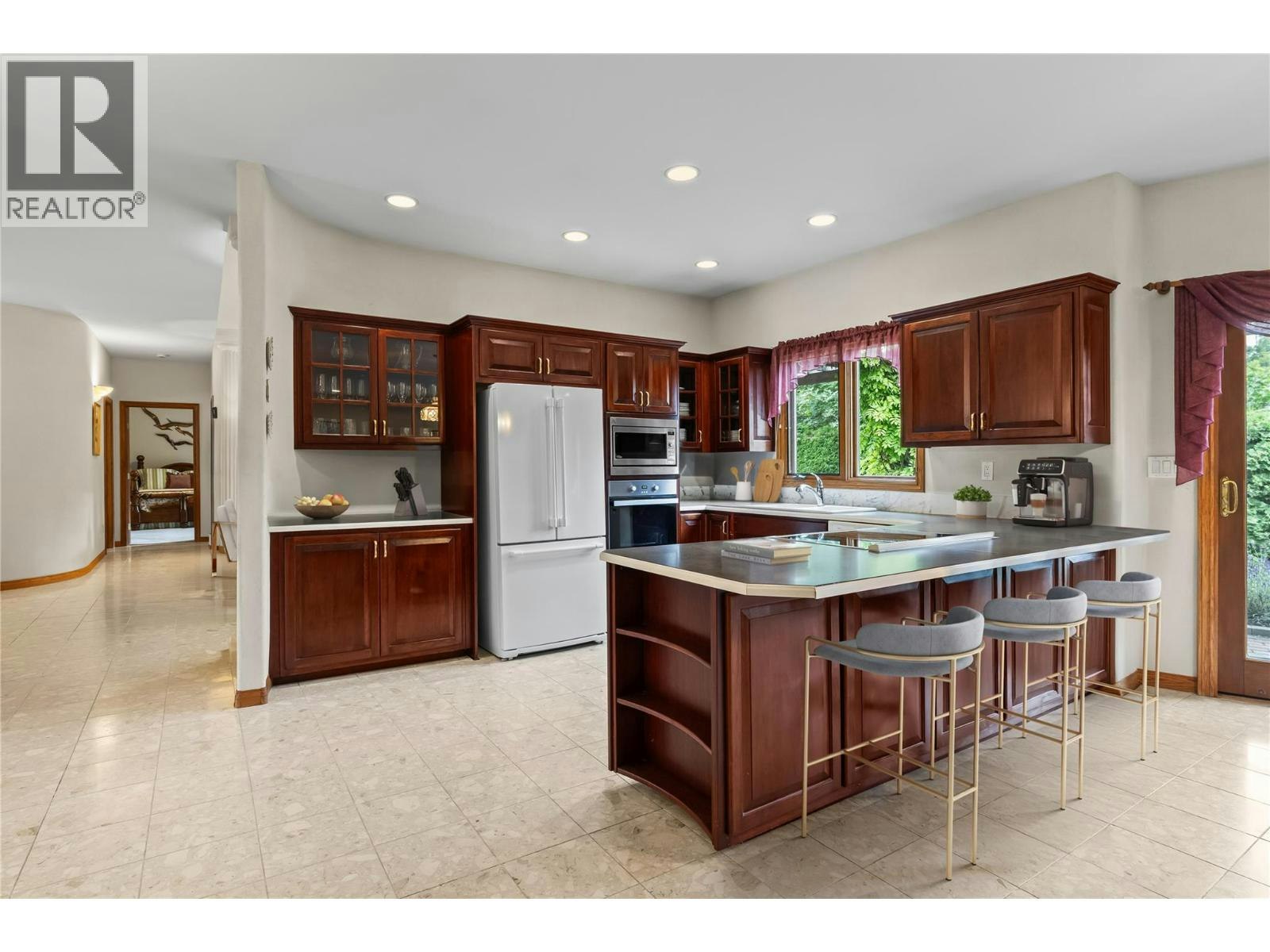 463 Carona Crescent, Kelowna, BC, V1W 3C6 - 10