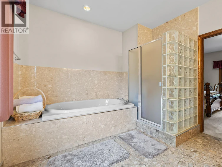 463 Carona Crescent, Kelowna, BC, V1W 3C6 - 31