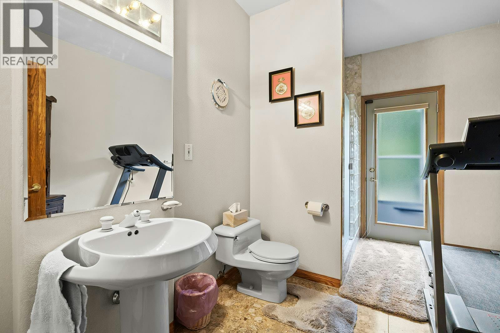 463 Carona Crescent, Kelowna, BC, V1W 3C6 - 32