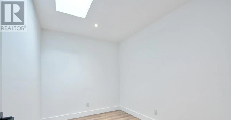 COACHHS-50A Lanark Avenue, Toronto, ON, M6C 2B4 - 7