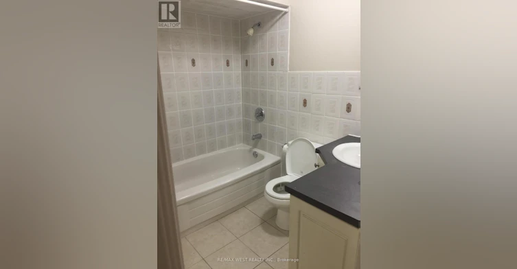 LOWER-150 Wiltshire Avenue, Toronto, ON, M6N 2W1 - 7