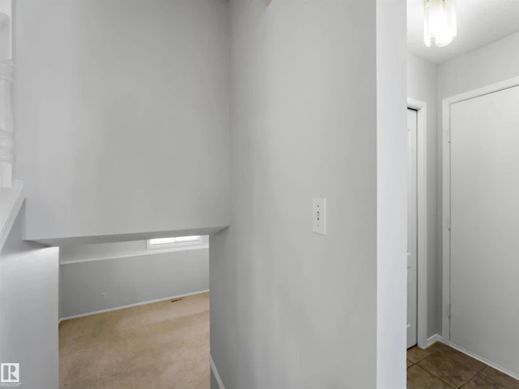 14748 33 Street NW, Edmonton, AB, T5Y 2G2 - 21