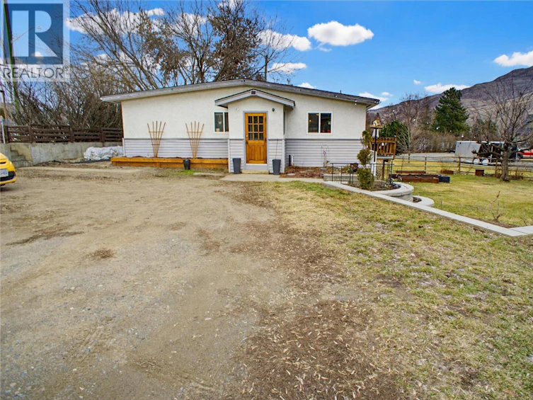 2811 Bank Road, Kamloops, BC, V2B 6Y5