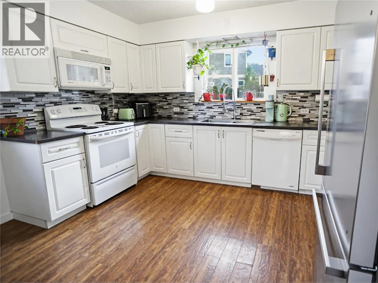 2811 Bank Road, Kamloops, BC, V2B 6Y5 - 3