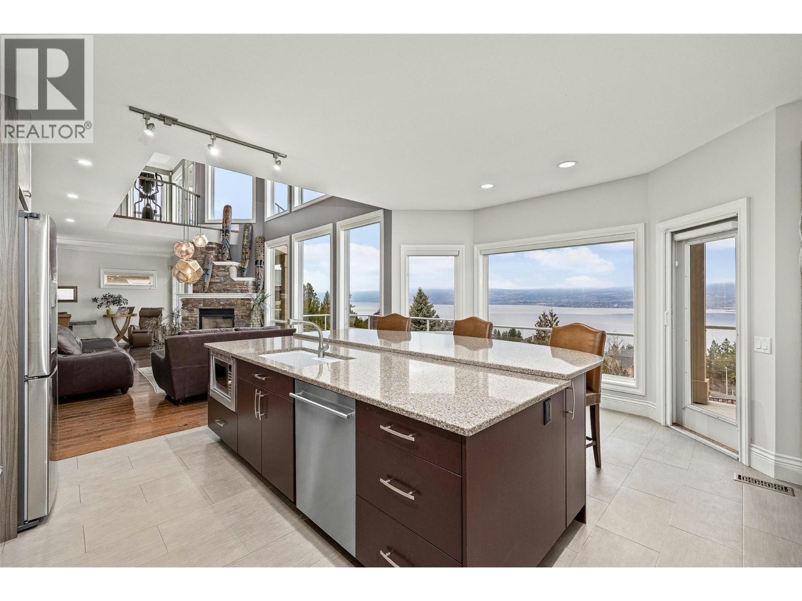 374 Quilchena Drive - 5