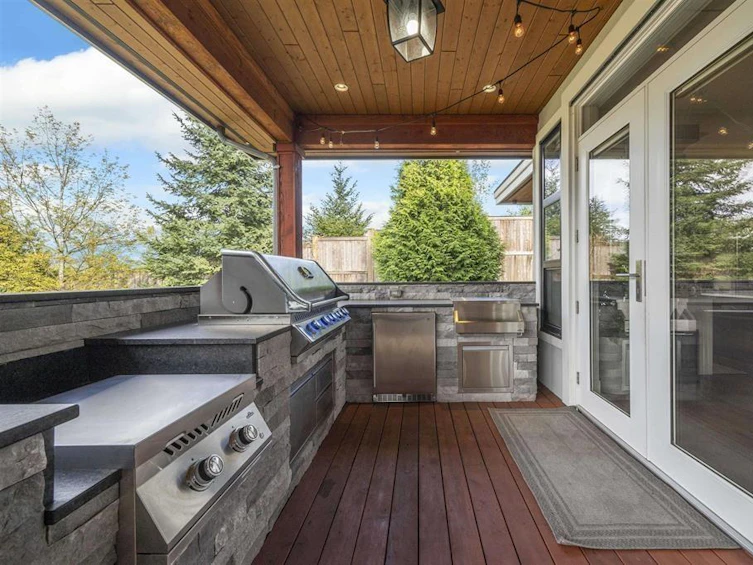 17585 Abbey Drive, Surrey, BC, V4N 4H2 - 18