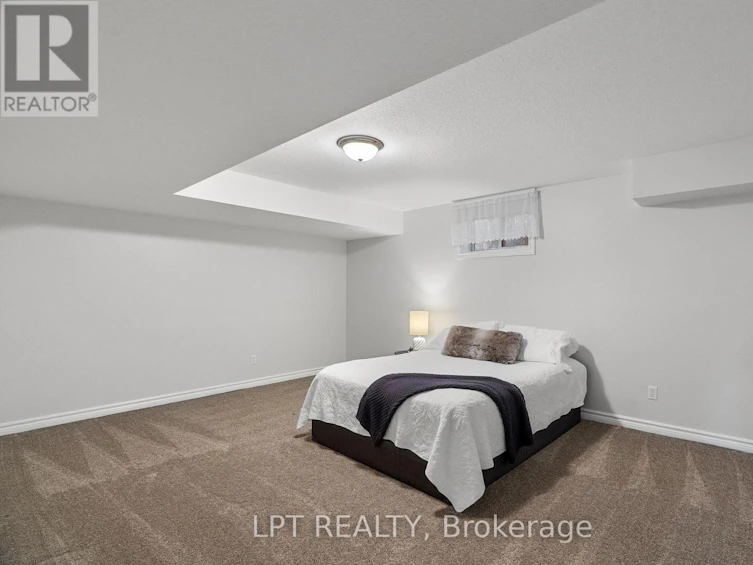 18 Durham Street, Newbury, ON, N0L 1Z0 - 26