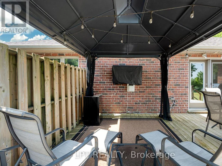 18 Durham Street, Newbury, ON, N0L 1Z0 - 37