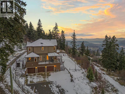 5475/5477 Kingsview Road - 5