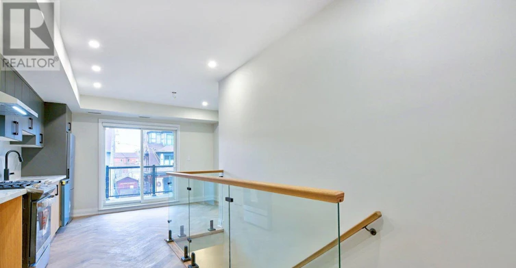 2-53 Boon Avenue, Toronto, ON, M6E 3Z2 - 3